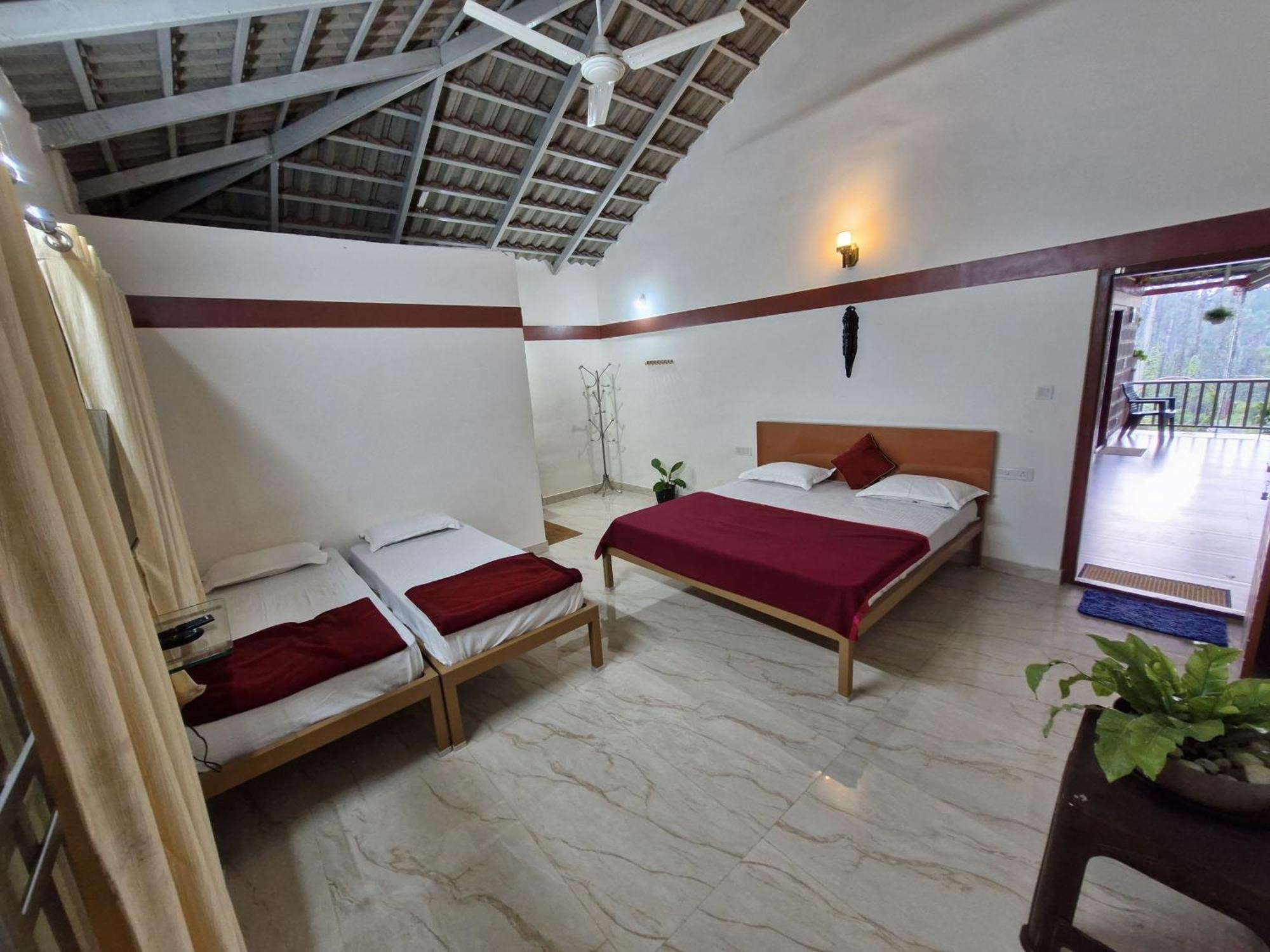 Homestay Kattegadde Homestay - Swimming Pool And Rooms With Private Balcony By Dazzle Destinations *