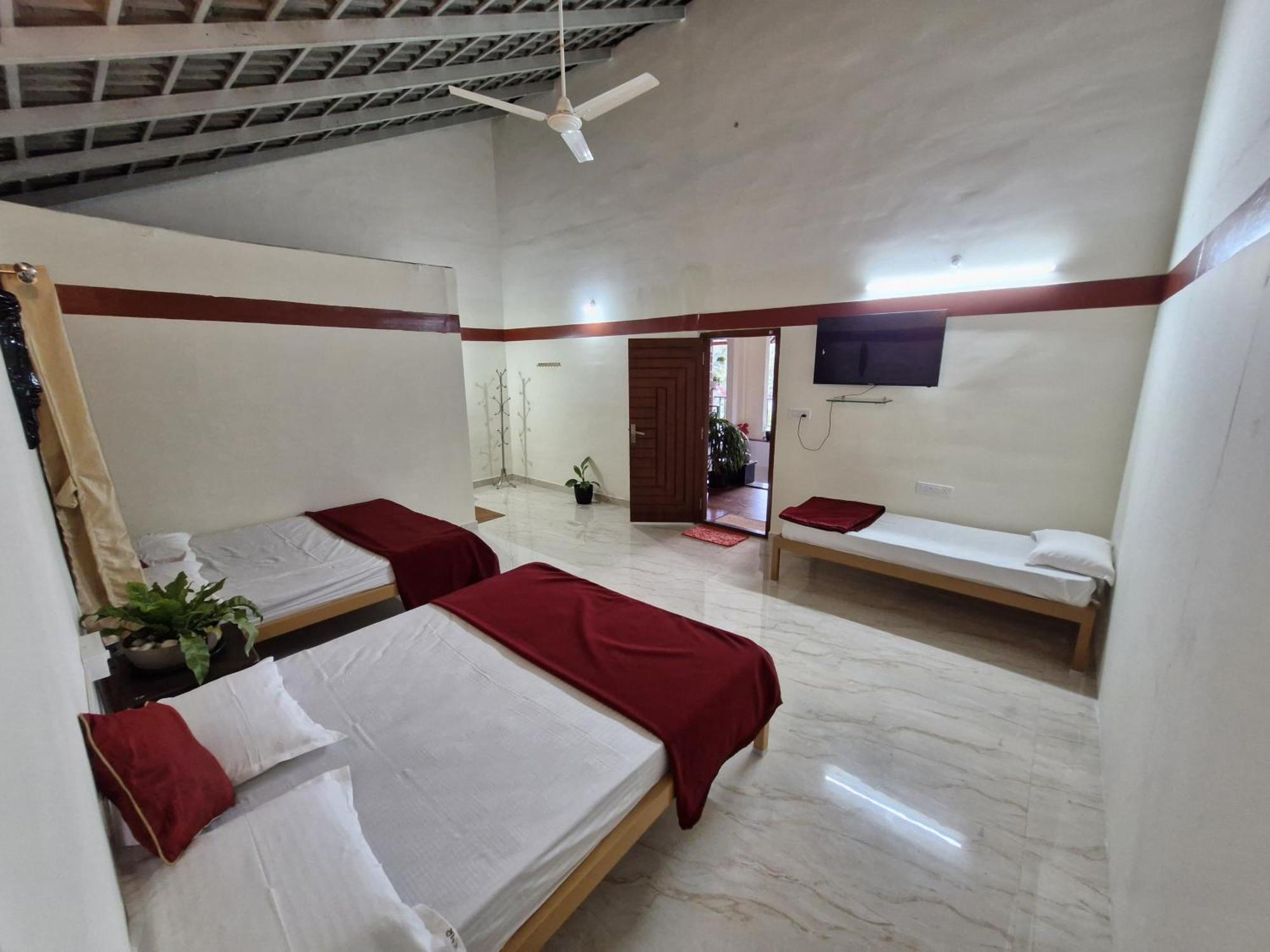 Kattegadde Homestay - Swimming Pool And Rooms With Private Balcony By Dazzle Destinations *