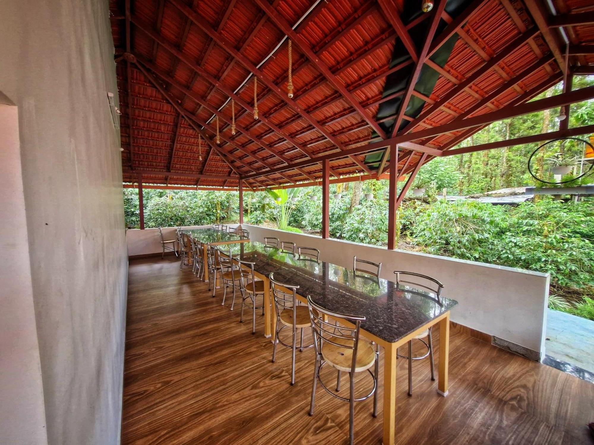 Homestay Kattegadde Homestay - Swimming Pool And Rooms With Private Balcony By Dazzle Destinations *